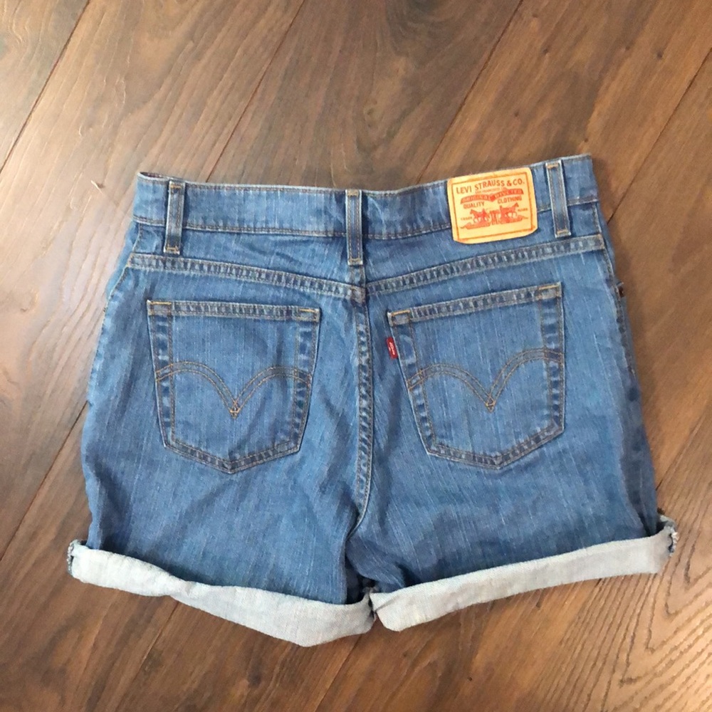 NWOT Levi’s Denim Shorts - Picture 5 of 8